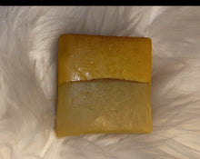 Load image into Gallery viewer, Turmeric Brightening Soap